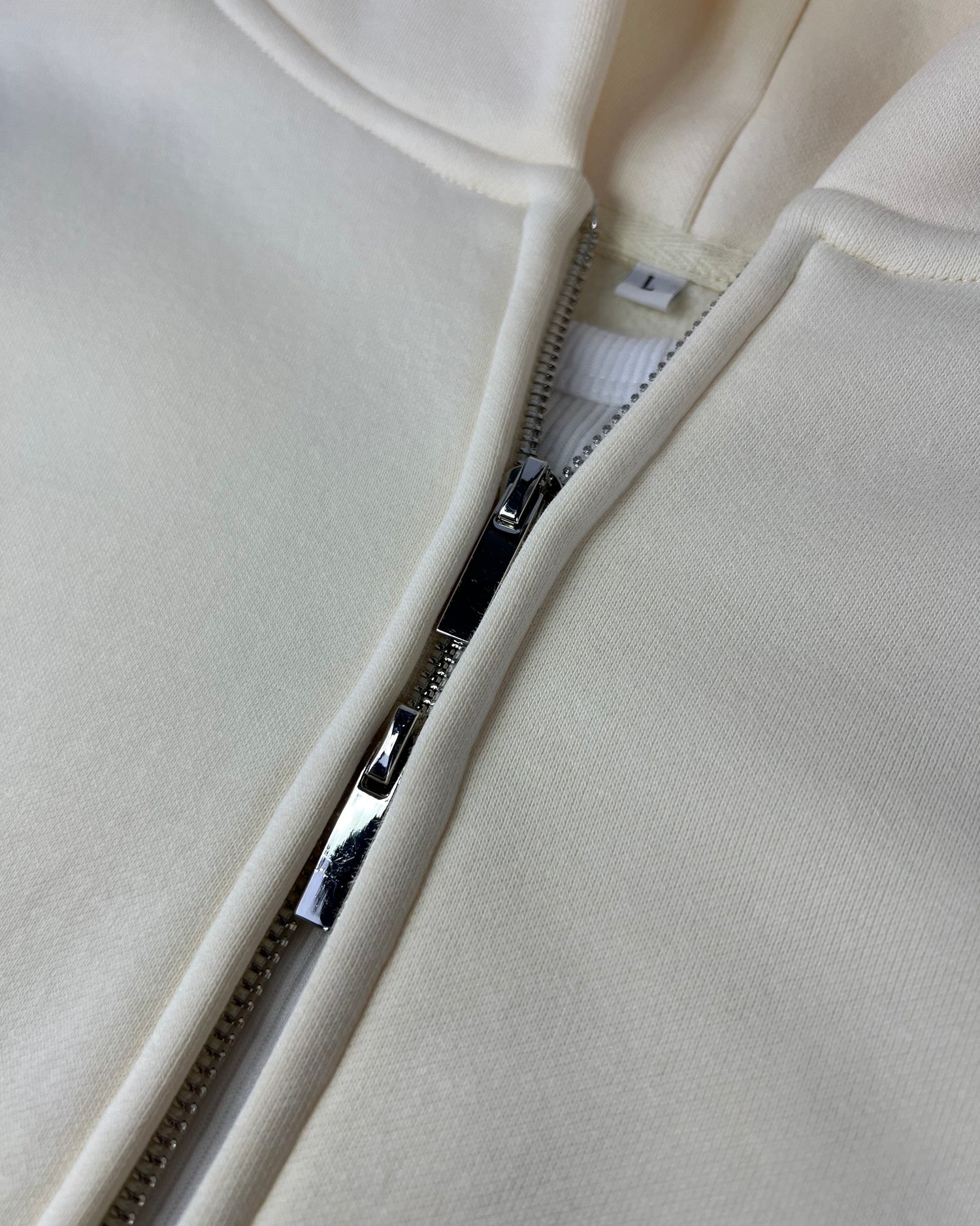 Cloud Hoodie Zipper Close Up
